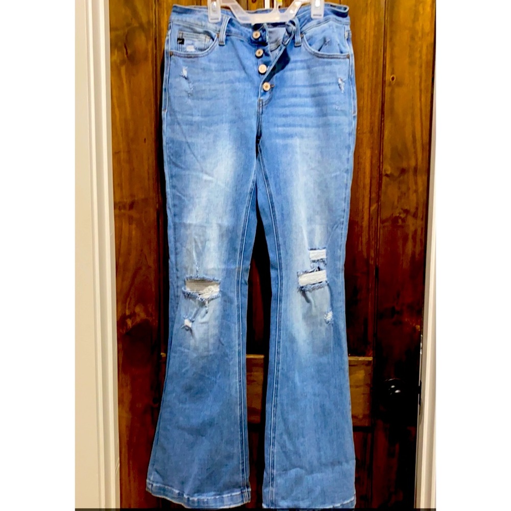 KanCan NWOT Size 11 High Rise Flares